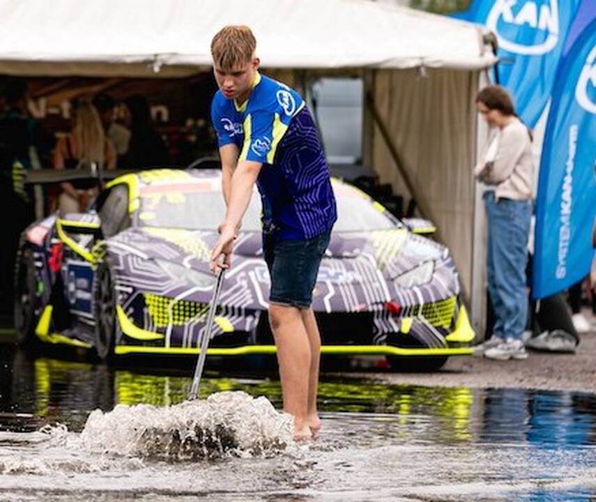 Potencialas: L. Laukaitis greičiausiai nuvažiavo vieną „Nemuno žiedo“ ratą (3,35 km – 1 min. 14,263 sek.)