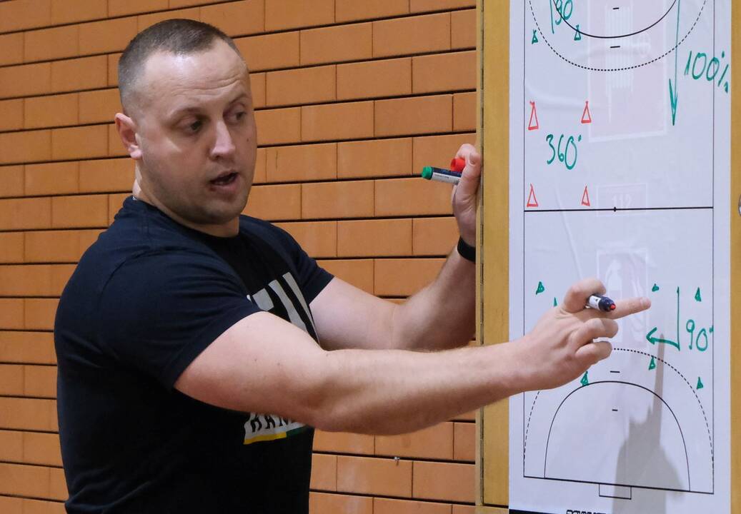 Iššūkis: Lietuvos rankinio vežimėliuose rinktinė, vadovaujama trenerio K. Kaladinsko, jau kaupia jėgas Europos čempionatui.
