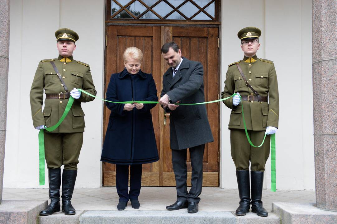 Prezidentė atidarė restauruotus prezidento A. Smetonos dvaro rūmus