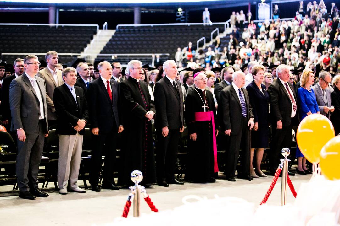 LSMU diplomų įteikimas
