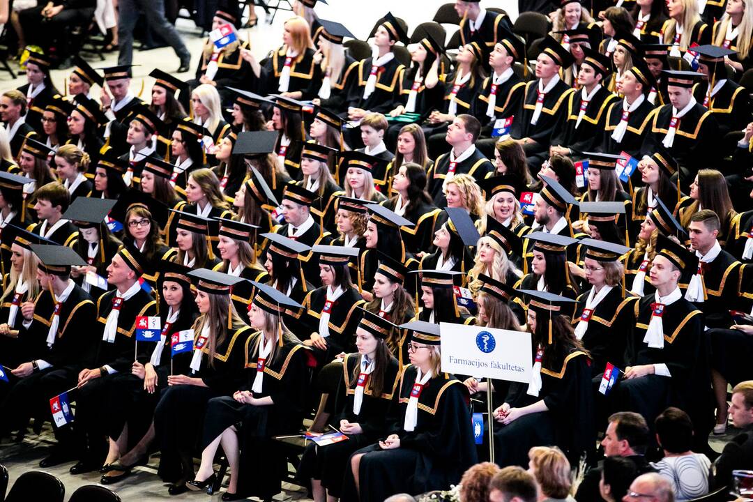 LSMU diplomų įteikimas