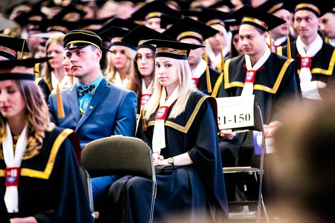 LSMU diplomų įteikimas