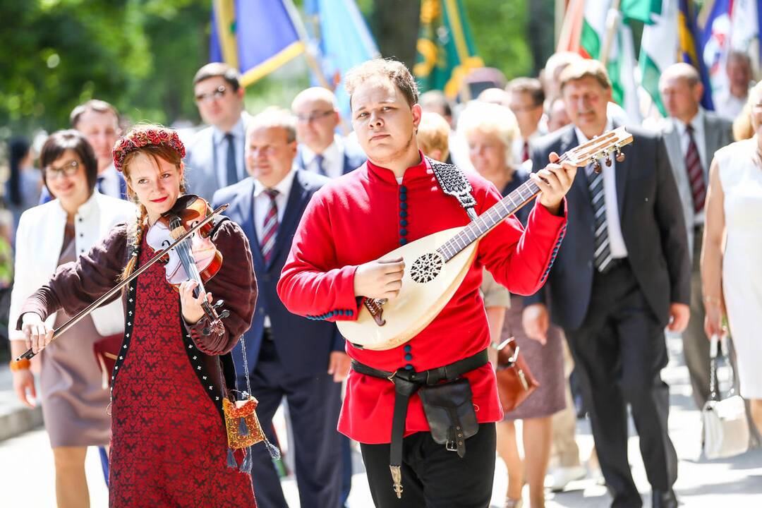 Valstybės gimtadienio šventė Raudondvaryje