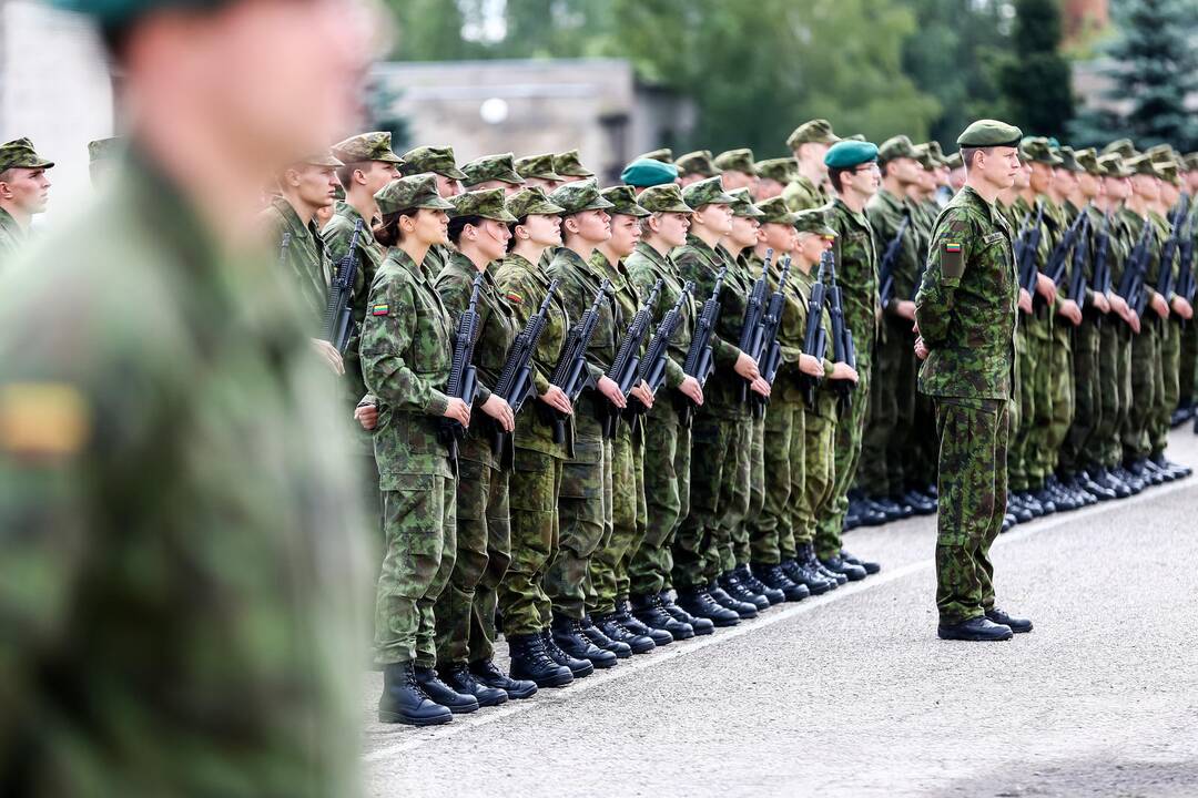 Rukloje prisiekė per 140 kariuomenės naujokų
