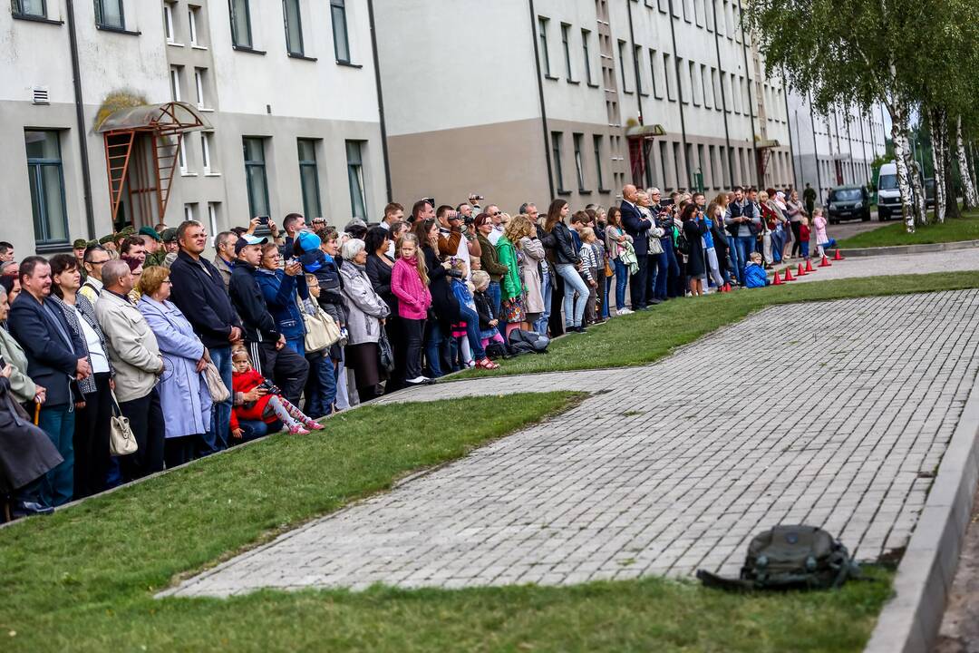 Rukloje prisiekė per 140 kariuomenės naujokų