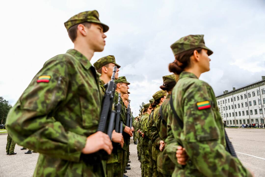 Rukloje prisiekė per 140 kariuomenės naujokų