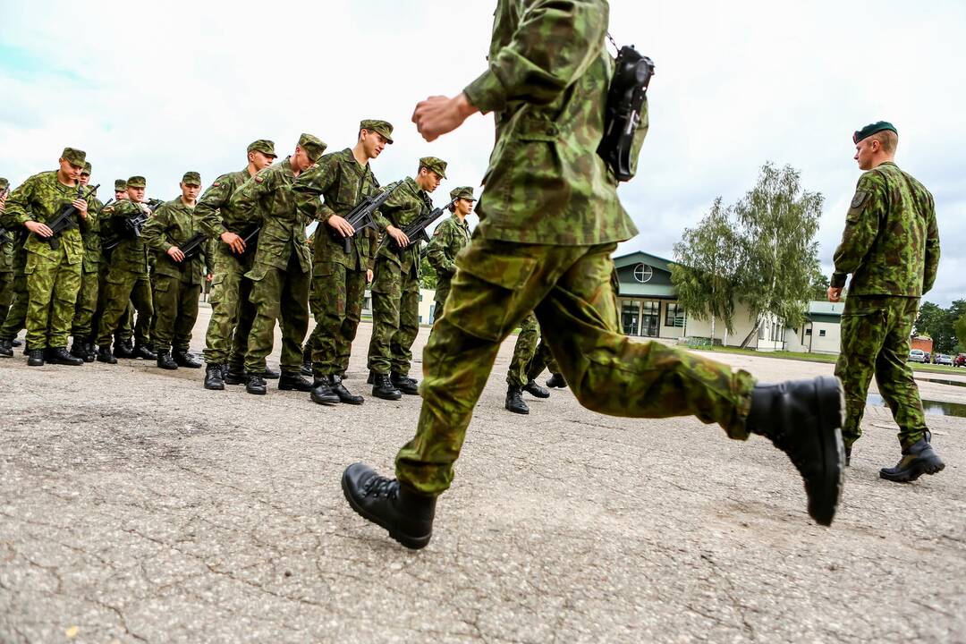 Rukloje prisiekė per 140 kariuomenės naujokų