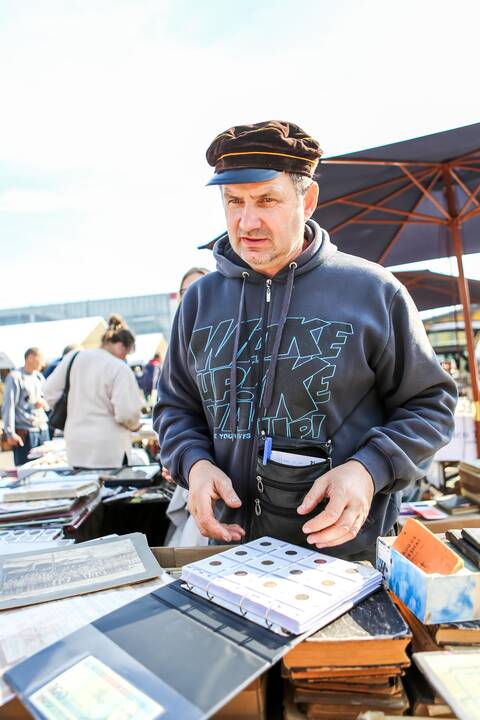 Tarptautinis sendaikčių turgus