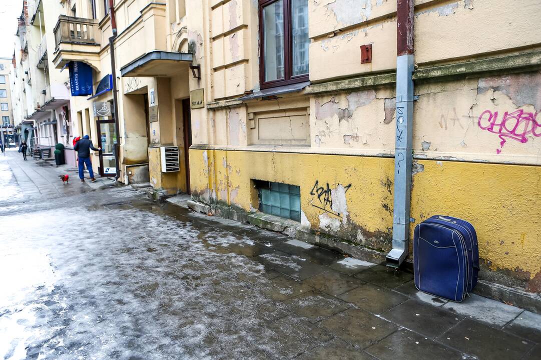 Lagaminas I. Kanto gatvėje
