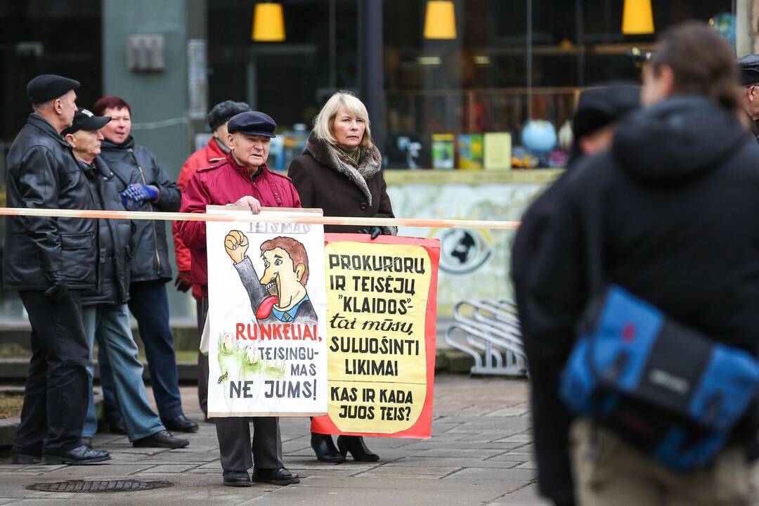 Mitingas Laisvės alėjoje