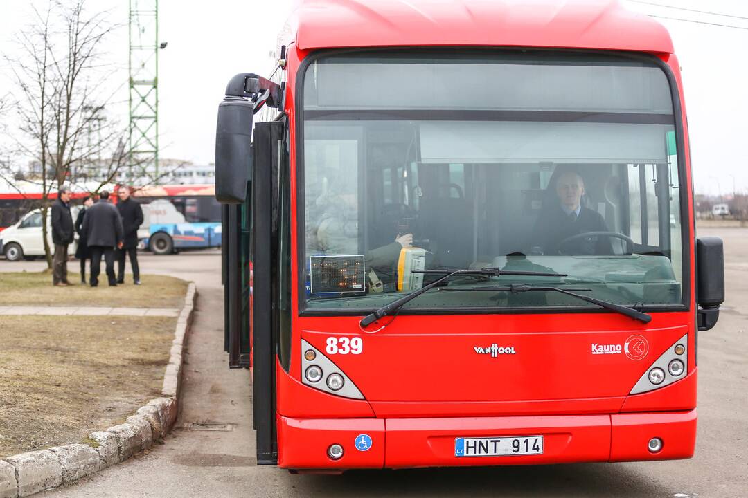 Kauno gatvėmis riedės ilgi autobusai