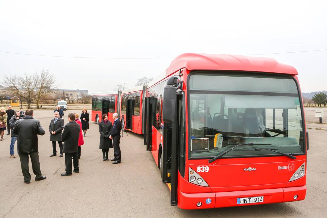 Kauno gatvėmis riedės ilgi autobusai