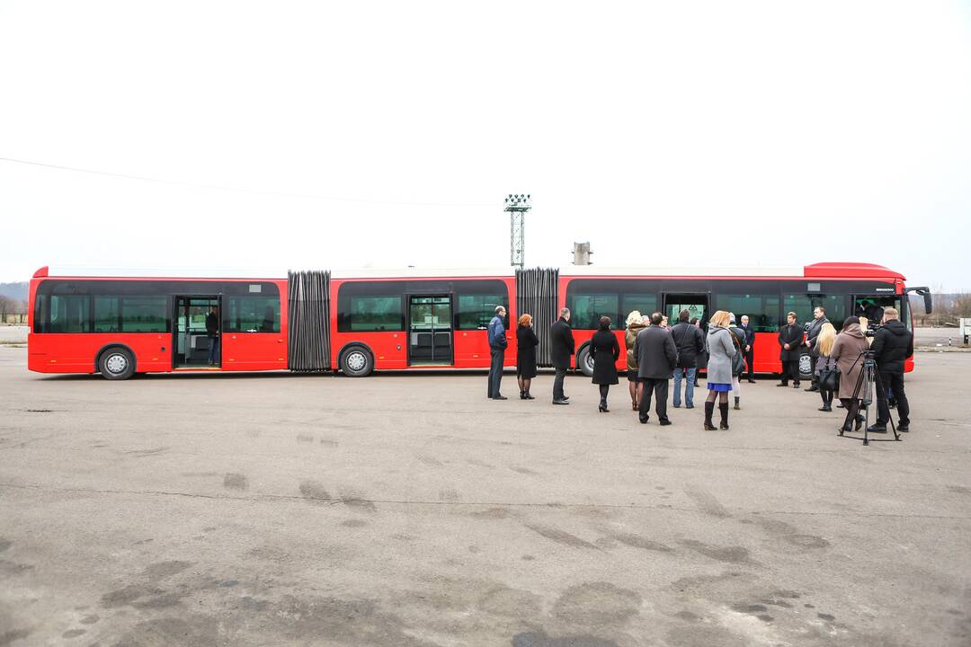 Kauno gatvėmis riedės ilgi autobusai
