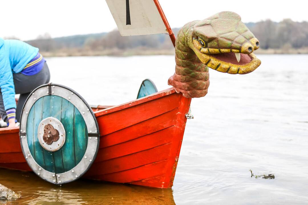 Vikingų laivai Zapyškyje