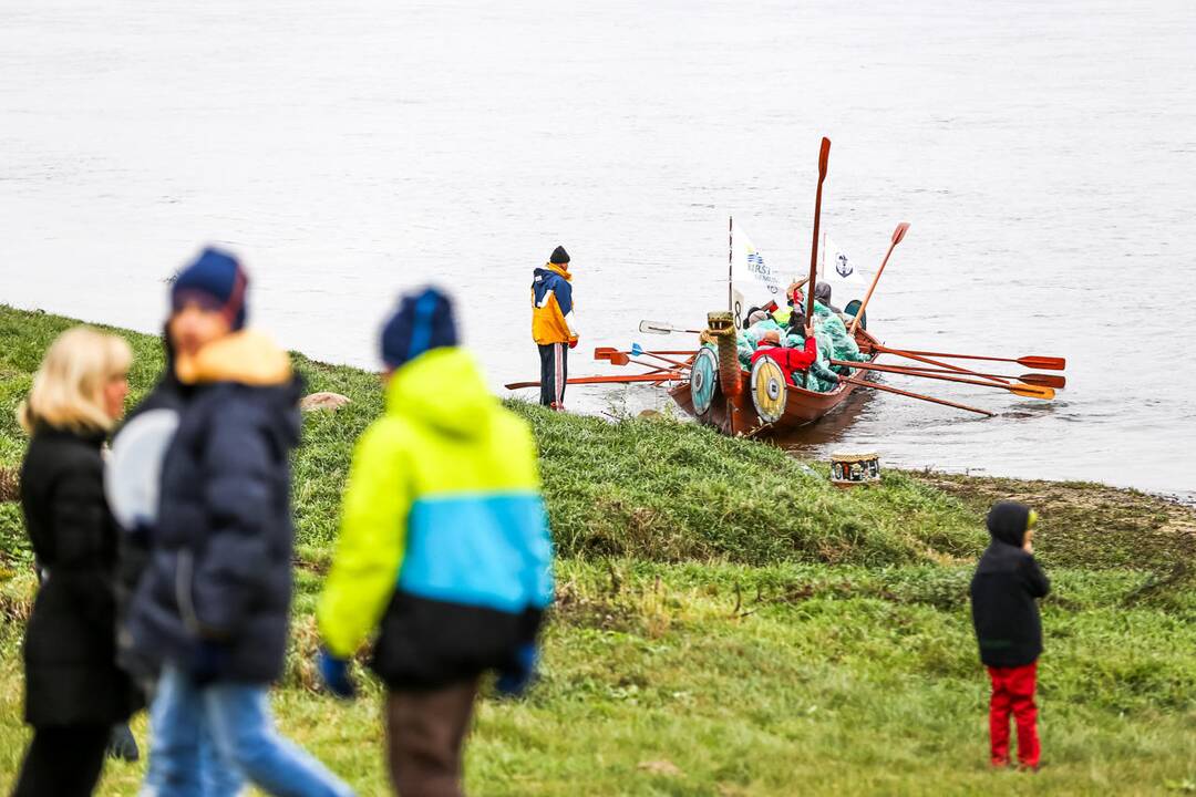 Vikingų laivai Zapyškyje
