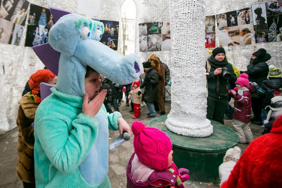 Kauniečiai atsisveikino su Kalėdų eglute
