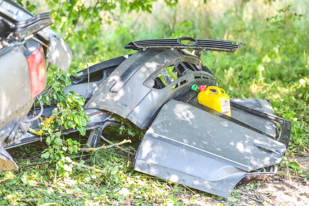 Per avariją netoli Raudondvario žuvo trys žmonės