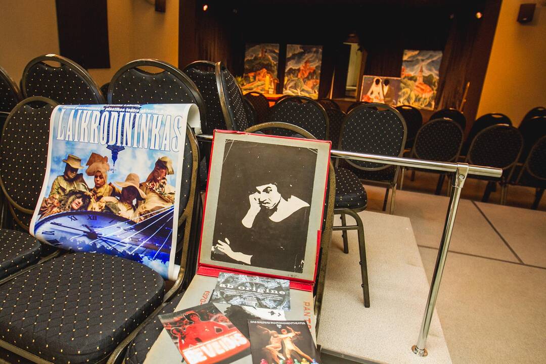 Uždaromas Kauno pantomimos ir plastikos teatras