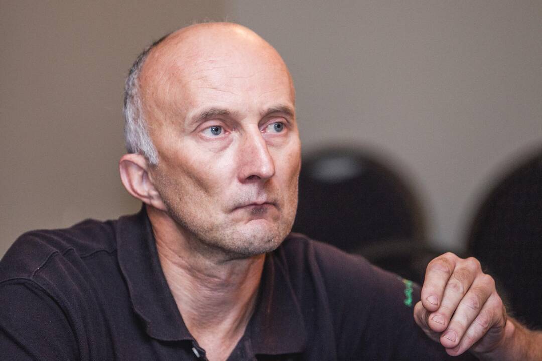 Uždaromas Kauno pantomimos ir plastikos teatras