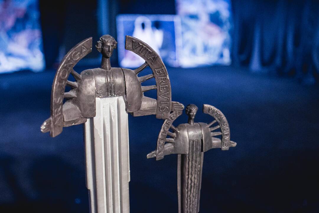 Uždaromas Kauno pantomimos ir plastikos teatras
