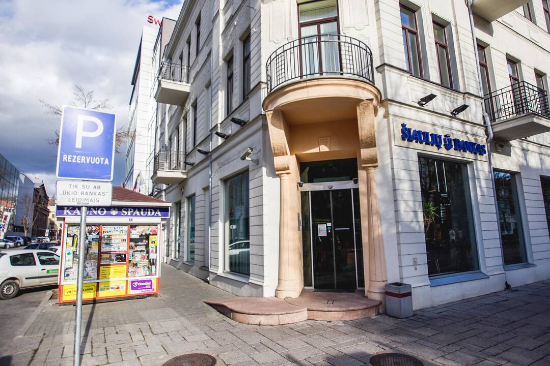 Suaižėję V. Romanovo imperijos monumentai