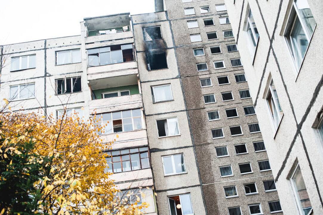 S. Žukausko gatvėje degė daugiabutis