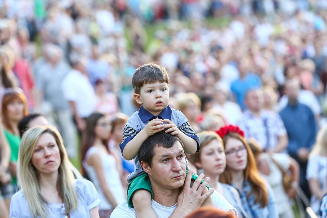 Festivalio „Operetė Kauno pilyje“ metu kauniečiai giedojo himną