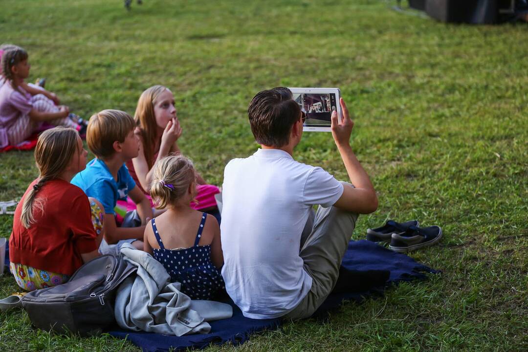 Festivalio „Operetė Kauno pilyje“ metu kauniečiai giedojo himną