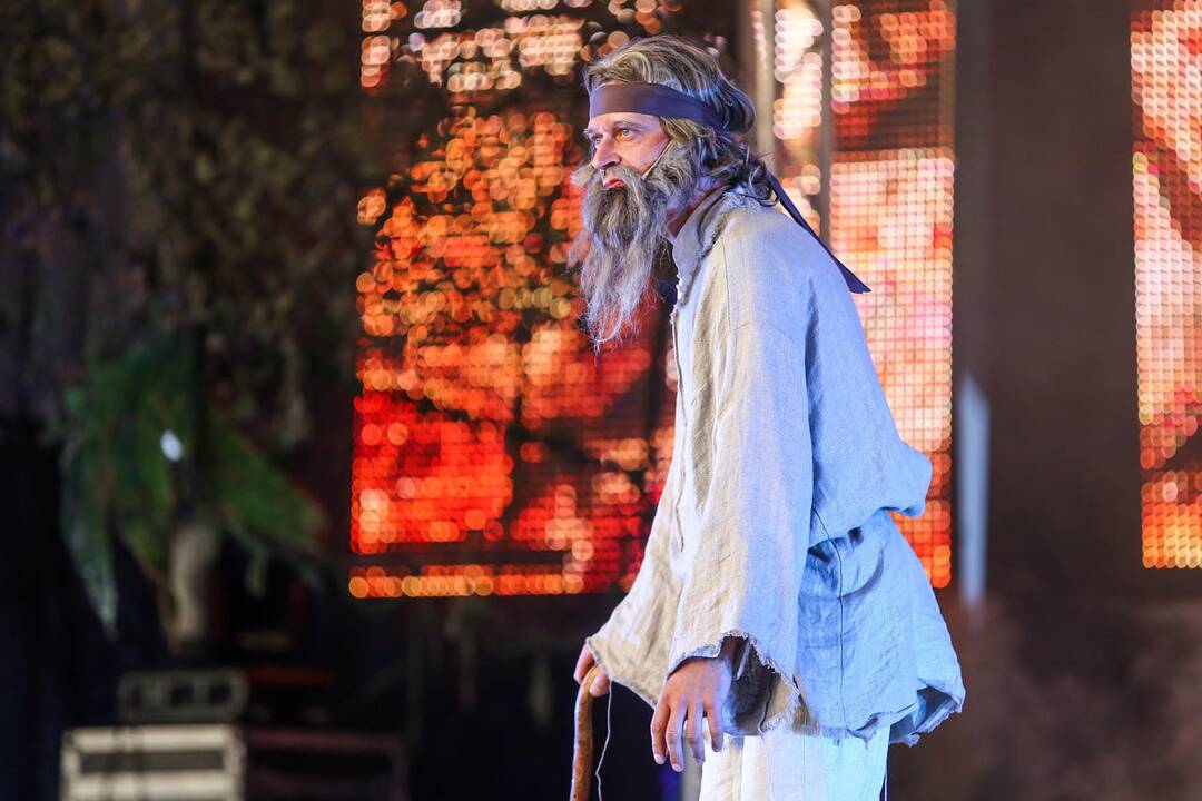 Festivalio „Operetė Kauno pilyje“ metu kauniečiai giedojo himną