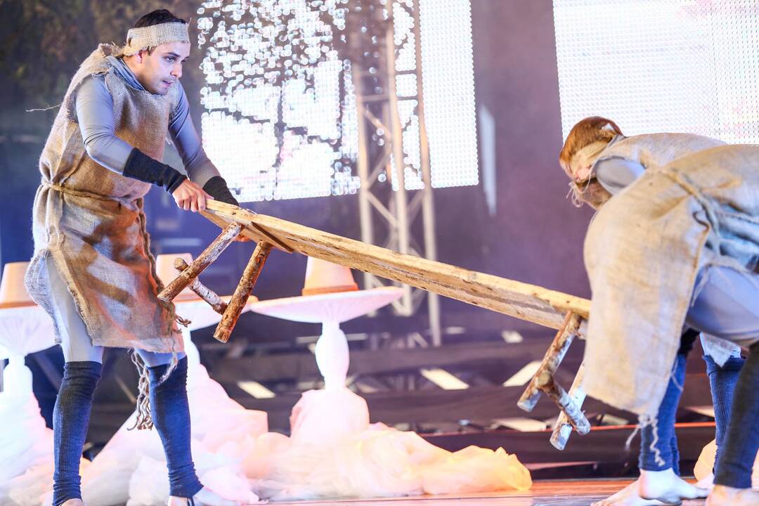 Festivalio „Operetė Kauno pilyje“ metu kauniečiai giedojo himną