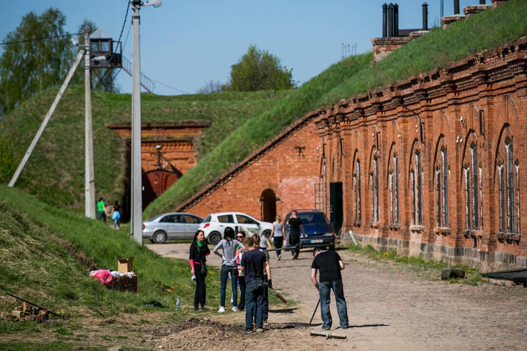 „Darom 2014“ talka Kauno Tvirtovės VII forte