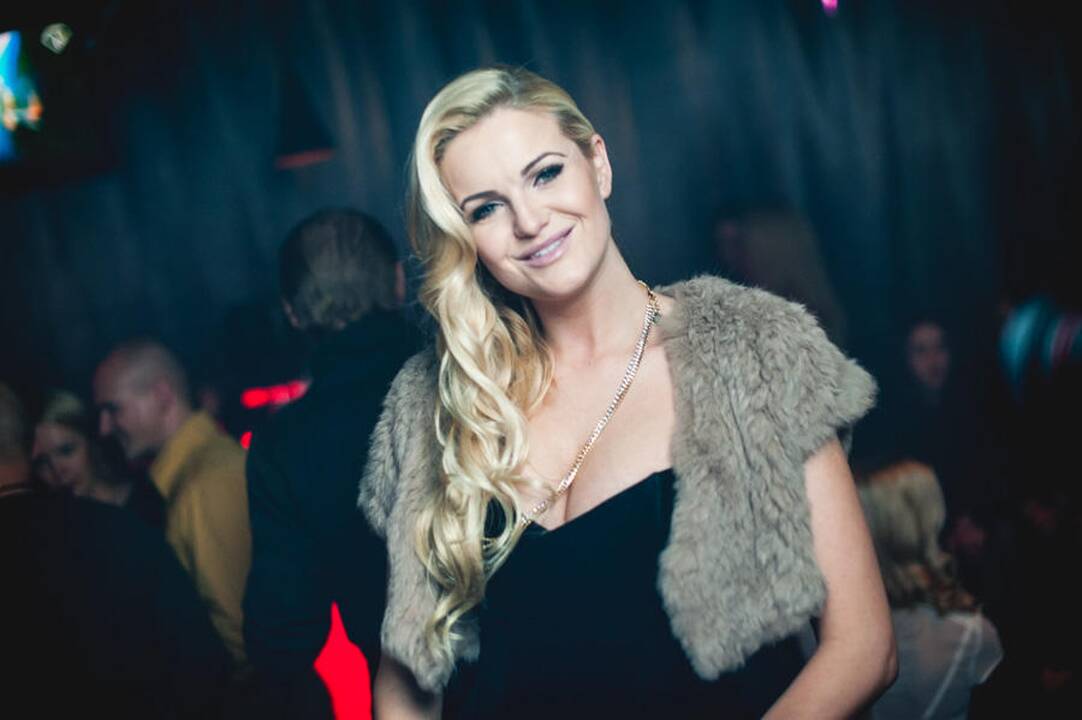 Neringa Šiaudikytė savo gimtadienį šventė Kauno naktiniame klube