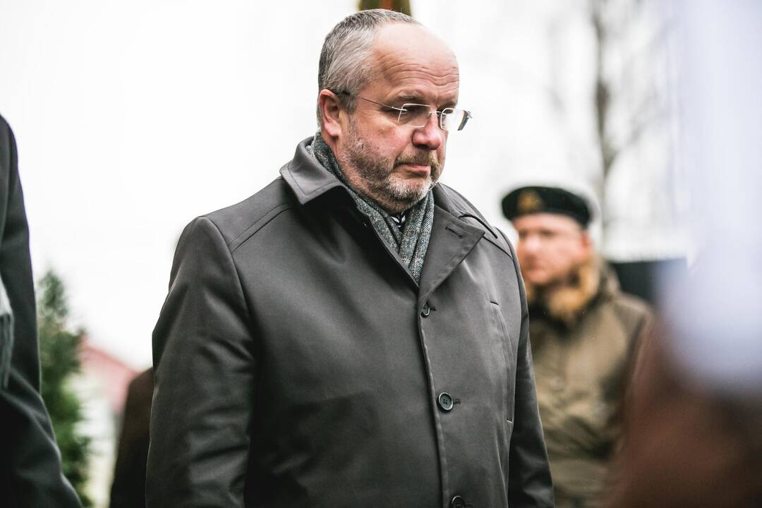 Atidengta memorialinė lenta Juozui Papečkiui
