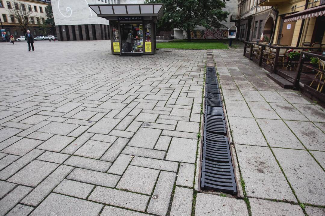 Vandens surinkimo grotelės prie Soboro