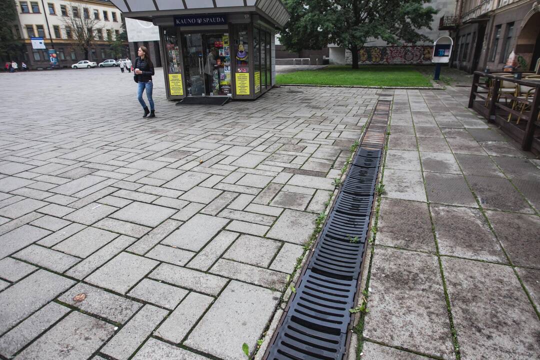 Vandens surinkimo grotelės prie Soboro