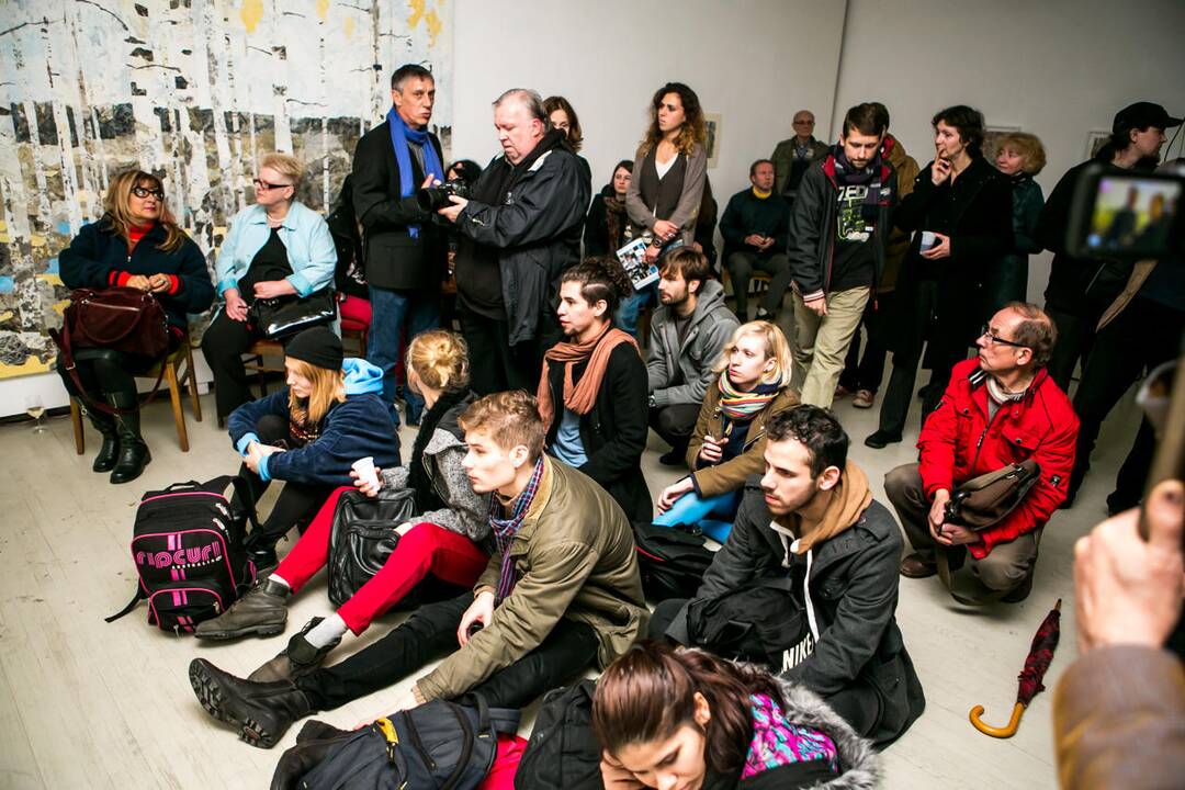 Menininkų iš Prancūzijos performansas „Apnėja“