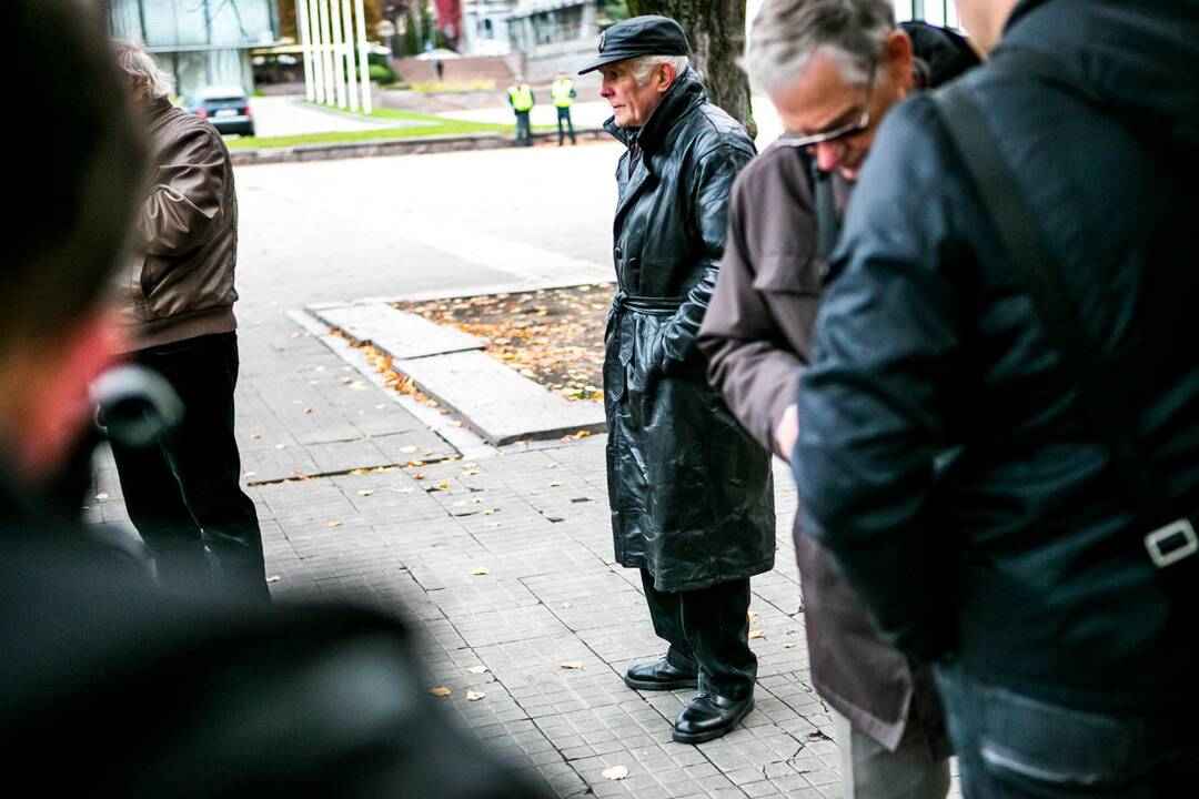 Vienybės aikštėje Kaune- protestas prieš NATO