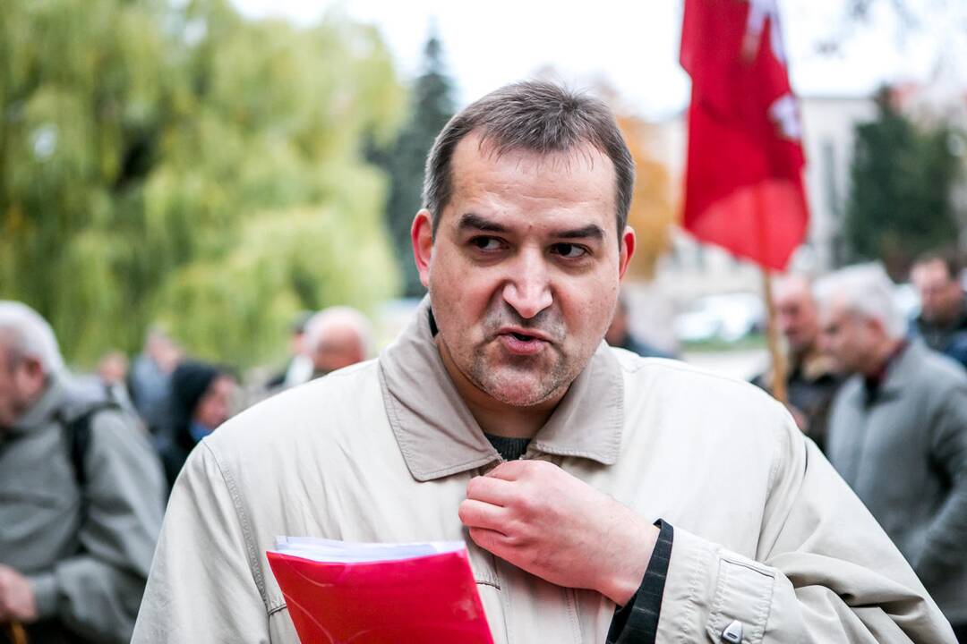 Vienybės aikštėje Kaune- protestas prieš NATO