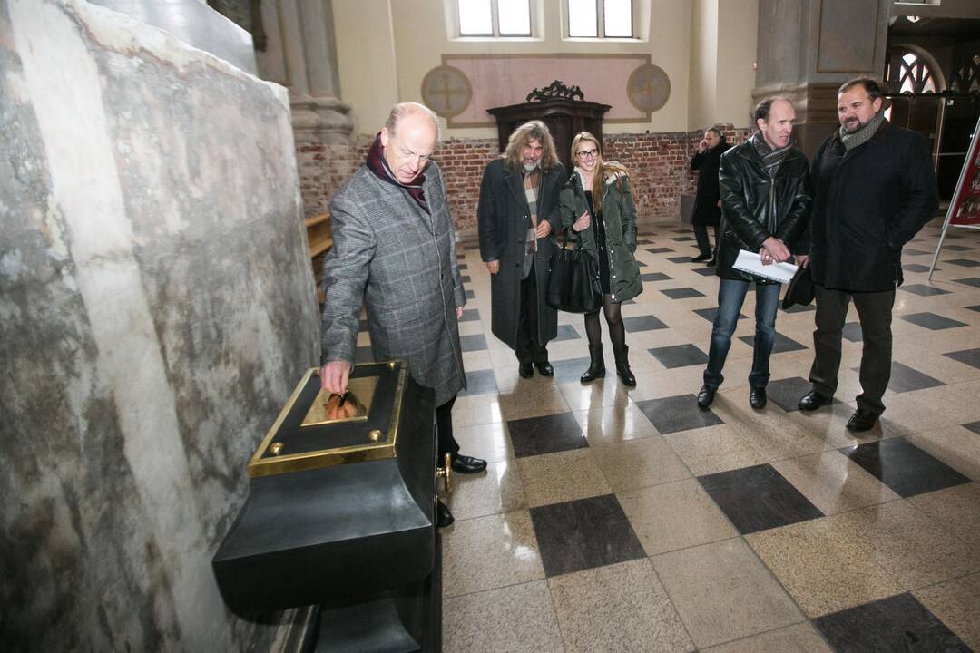 Kauno Rotušės draugijos dovana Katedrai