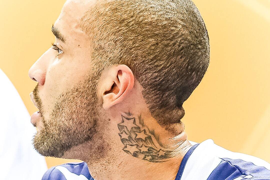 Kūno marginimo mados krepšinio aikštelėje