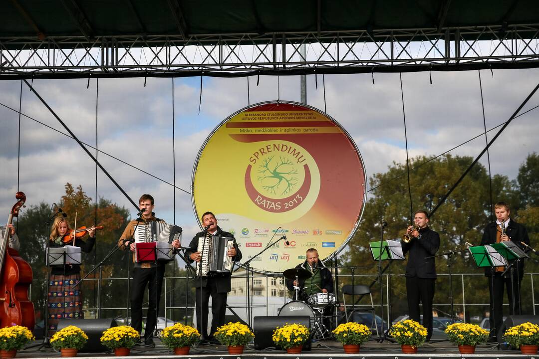 Paroda "Sprendimų ratas"