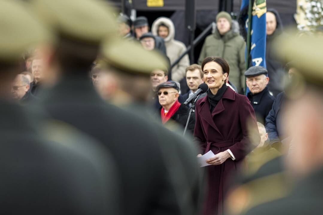 Valstybės vėliavos pakėlimo ceremonija Nepriklausomybės aikštėje 2024 m.