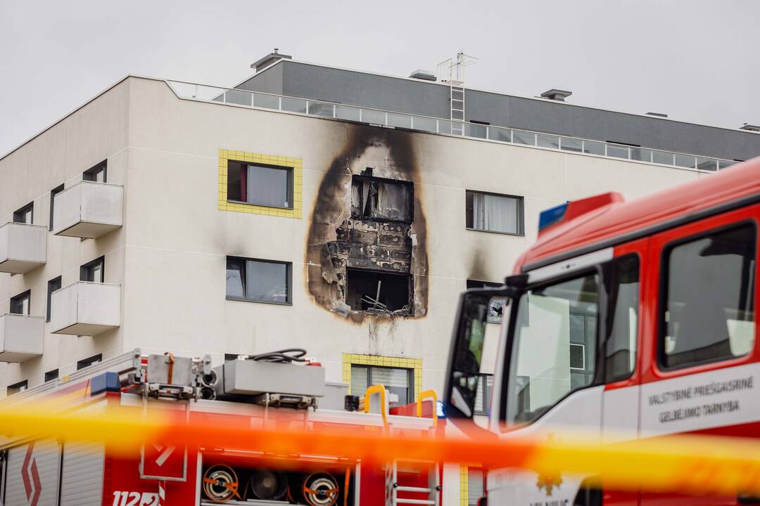 Vilniaus Trimitų gatvėje degė butas