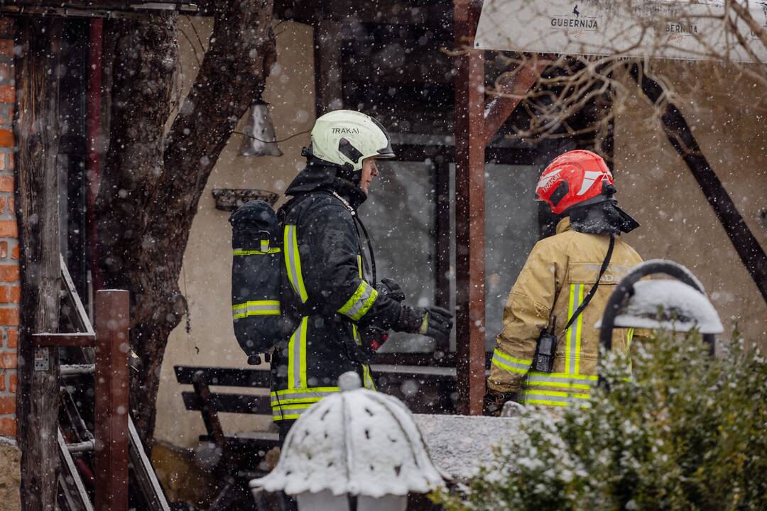 Trakuose – kavinės „Senkelio karčiama“ gaisras