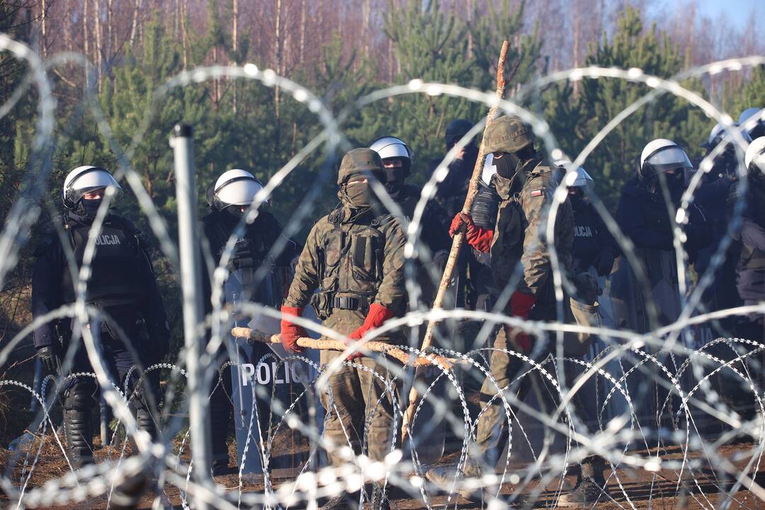 Migrantų naktis Baltarusijos-Lenkijos pasienyje