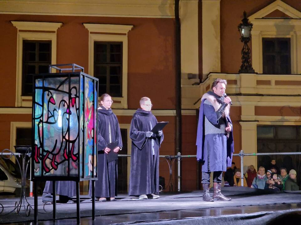 Vieta: Martyno dienos proga bus prisiminta ir šv. Martyno legenda.