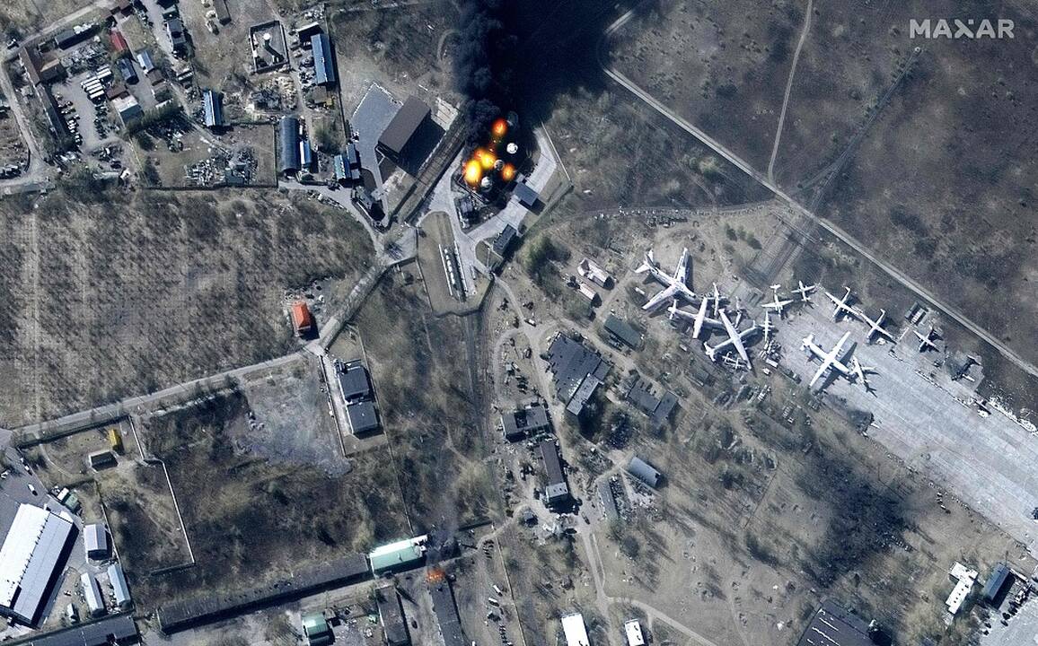 Per Rusijos ataką prieš Ukrainos orlaivių gamyklą žuvo du žmonės