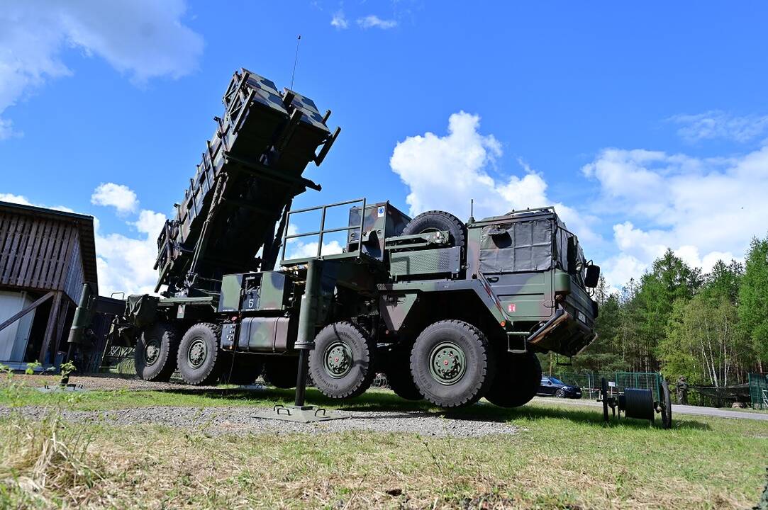 V. Zelenskis NATO: Ukrainai reikia mažiausiai septynių sistemų „Patriot“