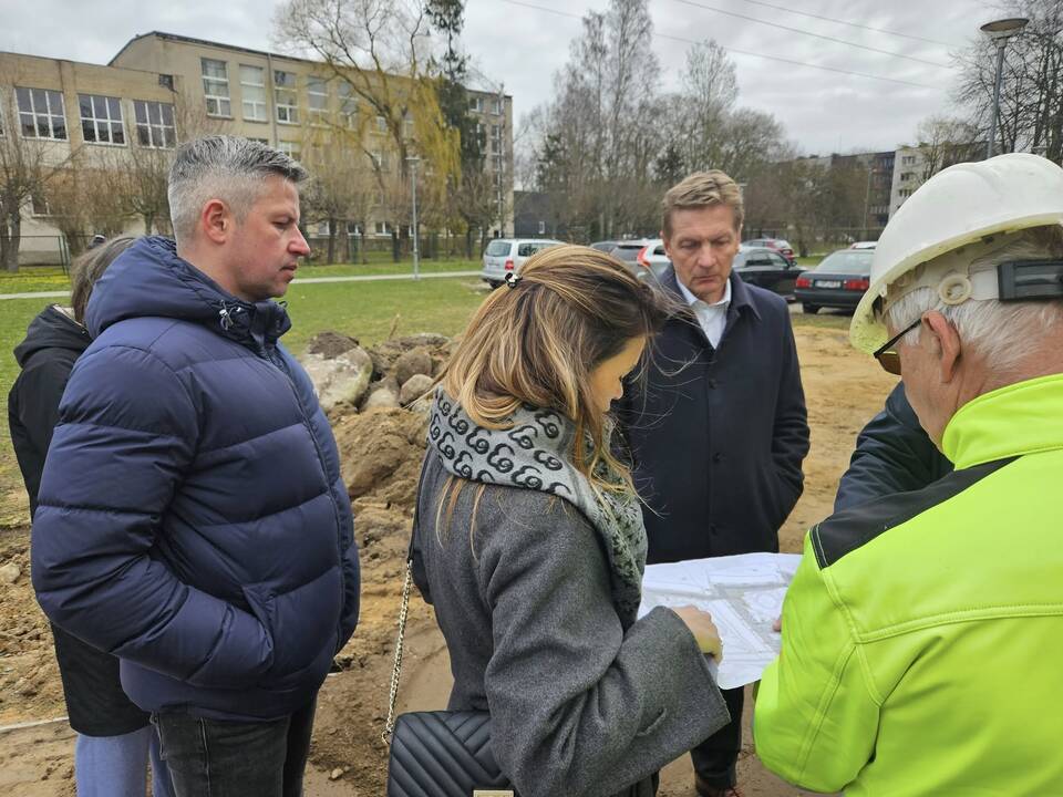 Klaipėdoje įrengiamos papildomos automobilių parkavimo vietos