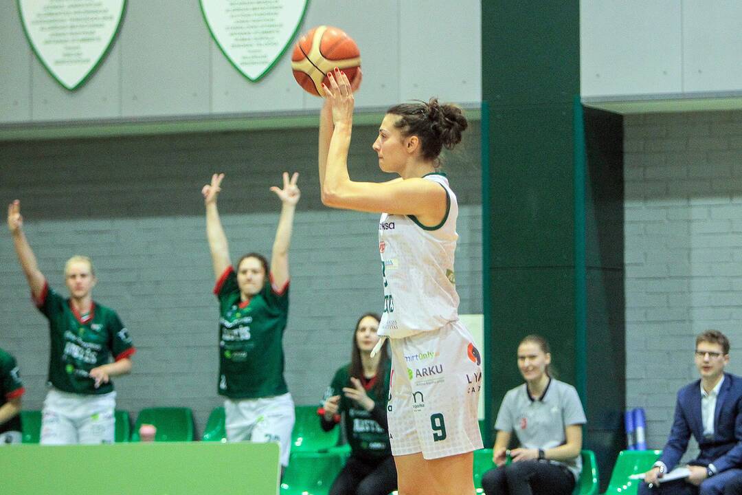 Moterų lyga: „Aistės-LSMU“ – „Kibirkštis-VKM“ 97:52